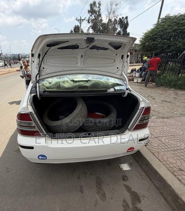 Toyota Corolla 2005 White