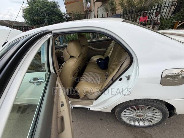 Toyota Corolla 2005 White