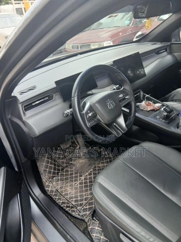 BYD Qin Plus DM-i 2025