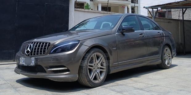 Mercedes-Benz C180 2010 Brown