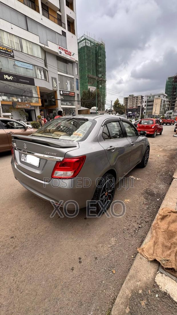 New Suzuki Dzire 2022 Gray