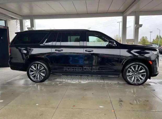 Cadillac Escalade 2023 Matt Black