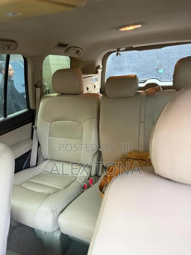 Toyota Land Cruiser 2009 Black