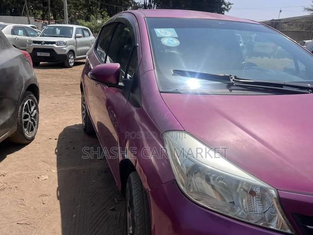 Toyota Yaris 2012 Purple
