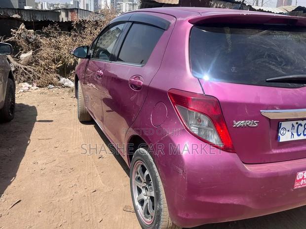 Toyota Yaris 2012 Purple