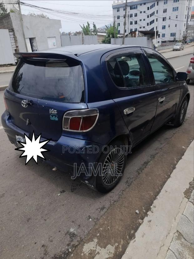 Toyota Vitz 1.0 FWD 3dr 2001 Blue