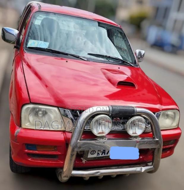 Mitsubishi L200 1999 Red