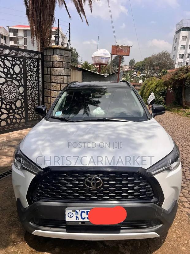 Toyota Corolla Cross 2023 White