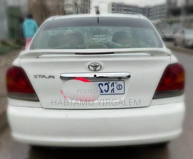 Toyota Platz 2005 Ivory