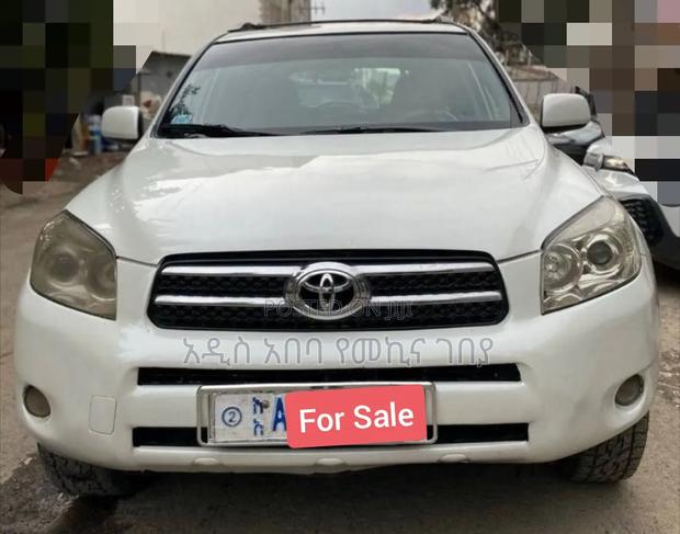 Toyota RAV4 2006 White