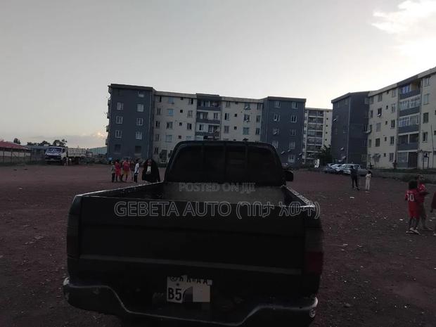 Toyota Hilux 1999
