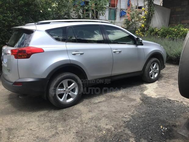 Toyota RAV4 2014