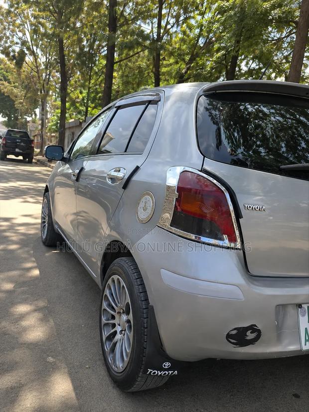 Toyota Yaris 2008 Silver
