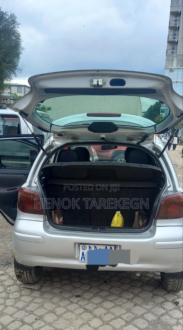 New Toyota Vitz 2004 Silver
