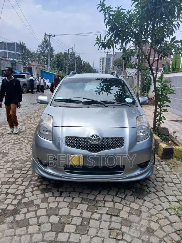 Toyota Yaris 2006 Silver