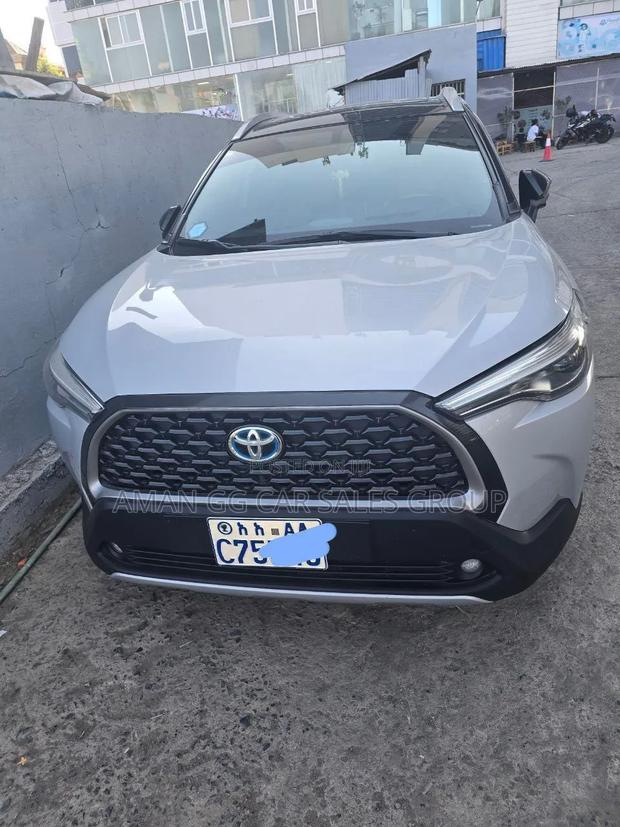 Toyota Corolla 2023 Silver