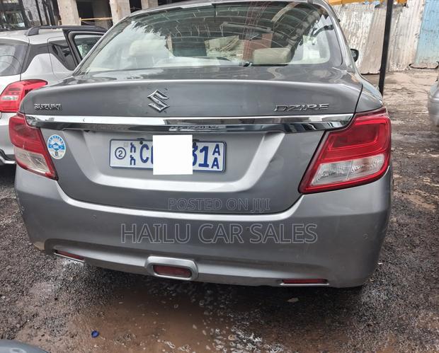Suzuki Dzire 2022 Silver