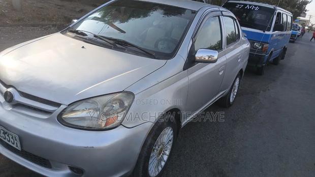 New Toyota Platz 2005 Gray