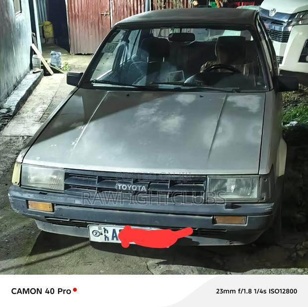 Toyota Corolla 1985 Gray