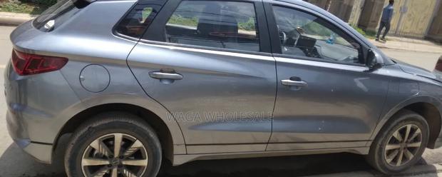 BYD E2 43 kWh 94 hp FWD 2024 Gray