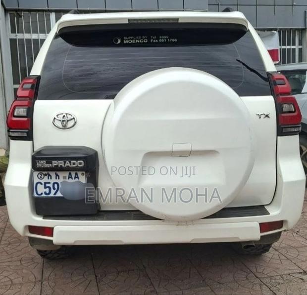 Toyota Land Cruiser Prado 2018 White