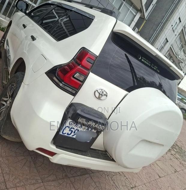 Toyota Land Cruiser Prado 2018 White