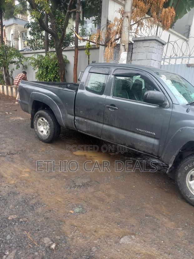 Toyota Tacoma 2008 Black