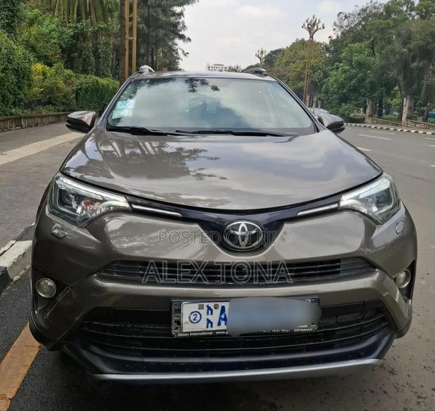 Toyota RAV4 2015 Gray