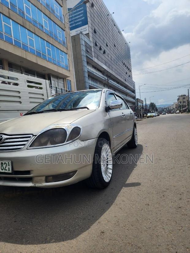 Toyota Corolla 2003 Gold