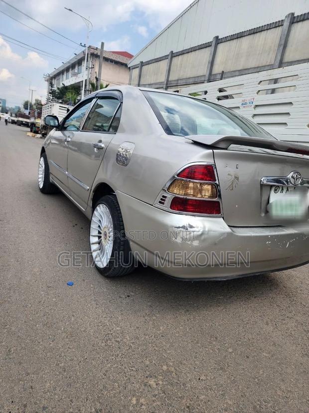 Toyota Corolla 2003 Gold
