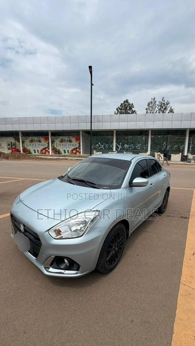 Suzuki Dzire 2024 Silver