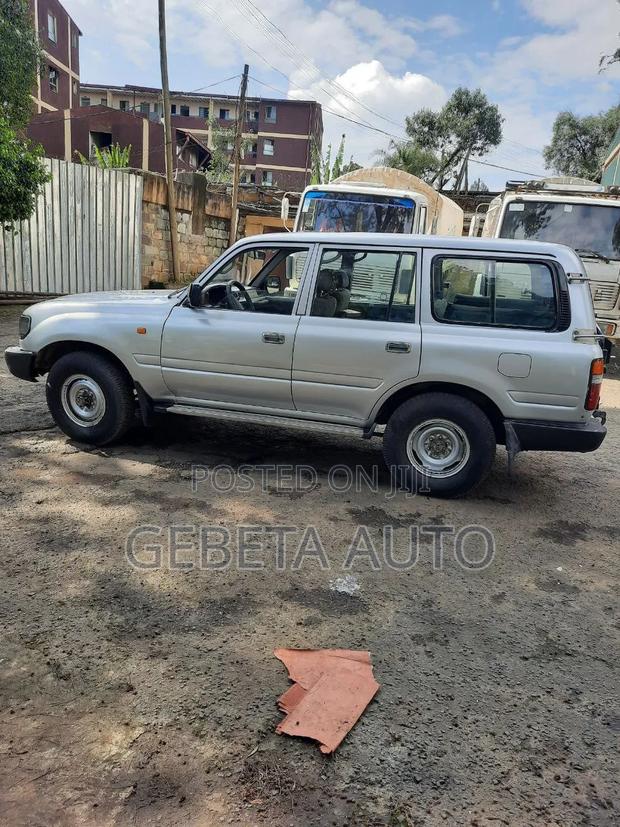 Toyota Land Cruiser 90 1997
