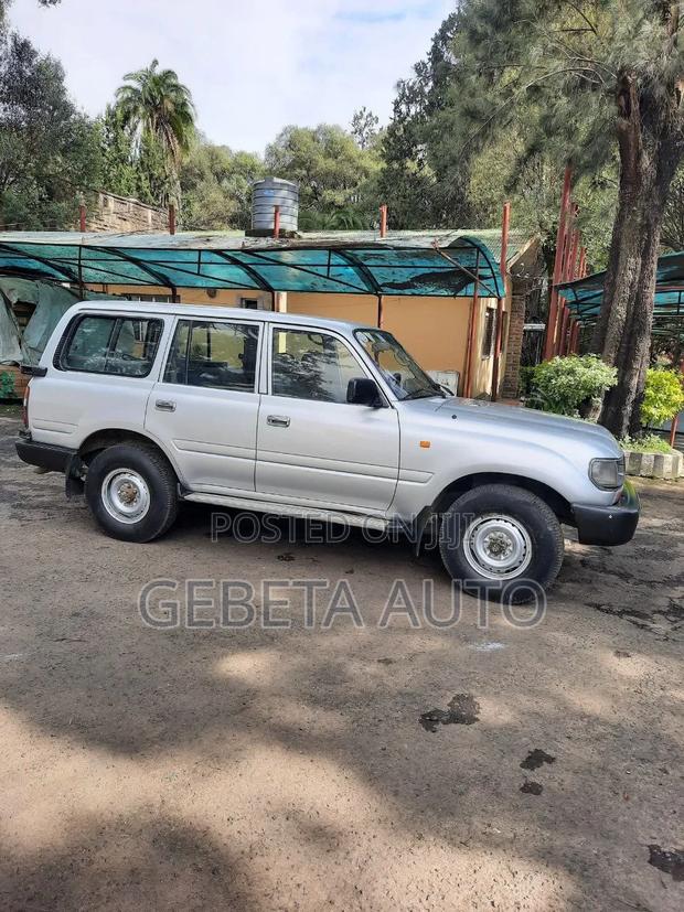 Toyota Land Cruiser 90 1997