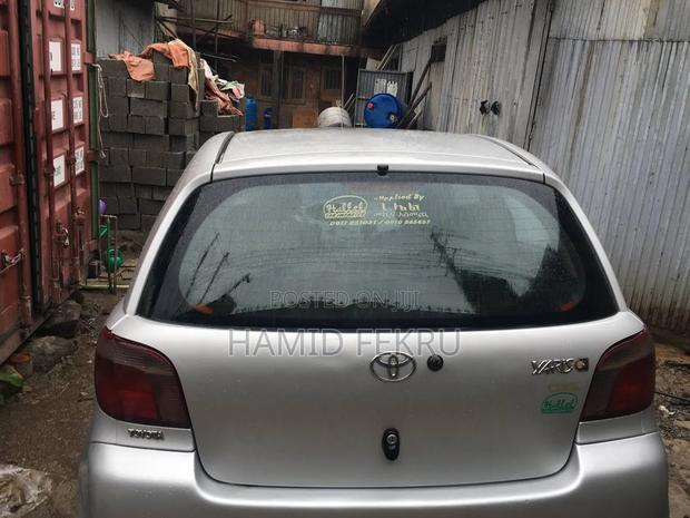Toyota Yaris 1999 Silver