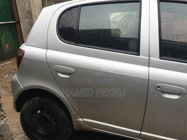Toyota Yaris 1999 Silver