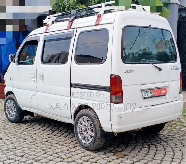 New Suzuki Every Wagon 2005 White