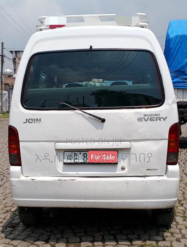 New Suzuki Every Wagon 2005 White