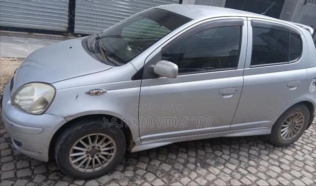 New Toyota Vitz 1.0 FWD 3dr 2004 Silver