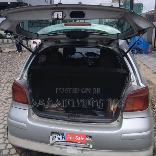 New Toyota Vitz 1.0 FWD 3dr 2004 Silver