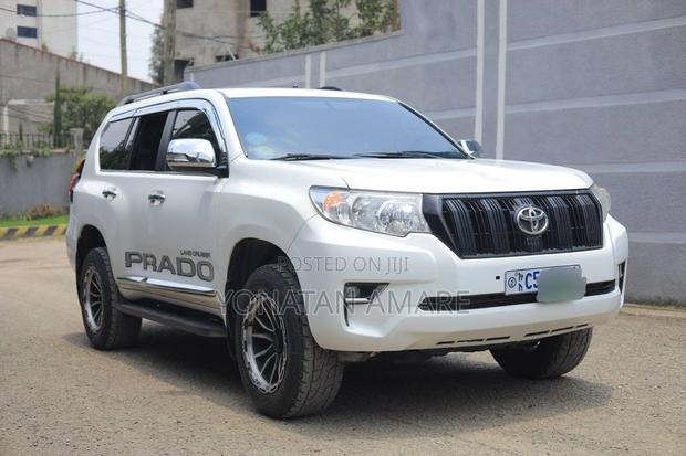 Toyota Land Cruiser Prado 2018 White
