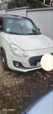 Suzuki Swift 2023 White for sale