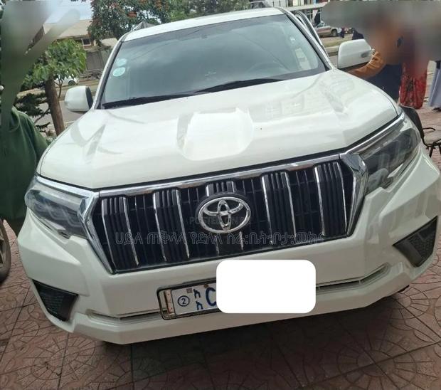 Toyota Land Cruiser Prado 2018 White
