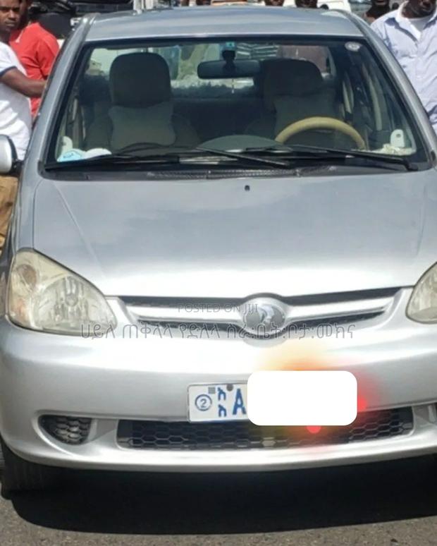 Toyota Platz 2005 Purple