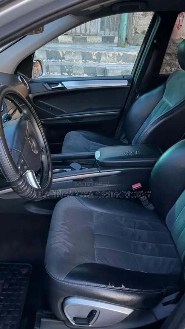 Mercedes-Benz C320 2009 Silver