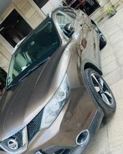 Nissan Qashqai 2017 Pink for sale