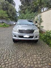 Toyota Hilux 2015 Silver for sale