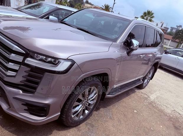 New Toyota Land Cruiser 2022 Gray