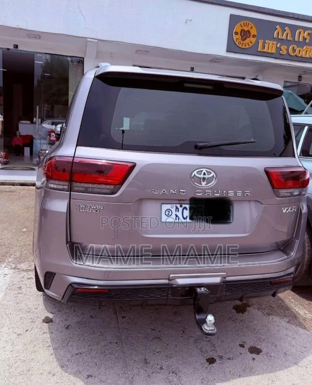 New Toyota Land Cruiser 2022 Gray