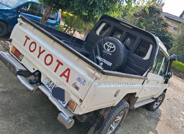 Toyota Land Cruiser 2018 White