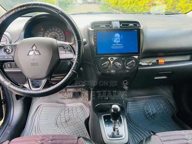 Mitsubishi Attrage 2022 Gray